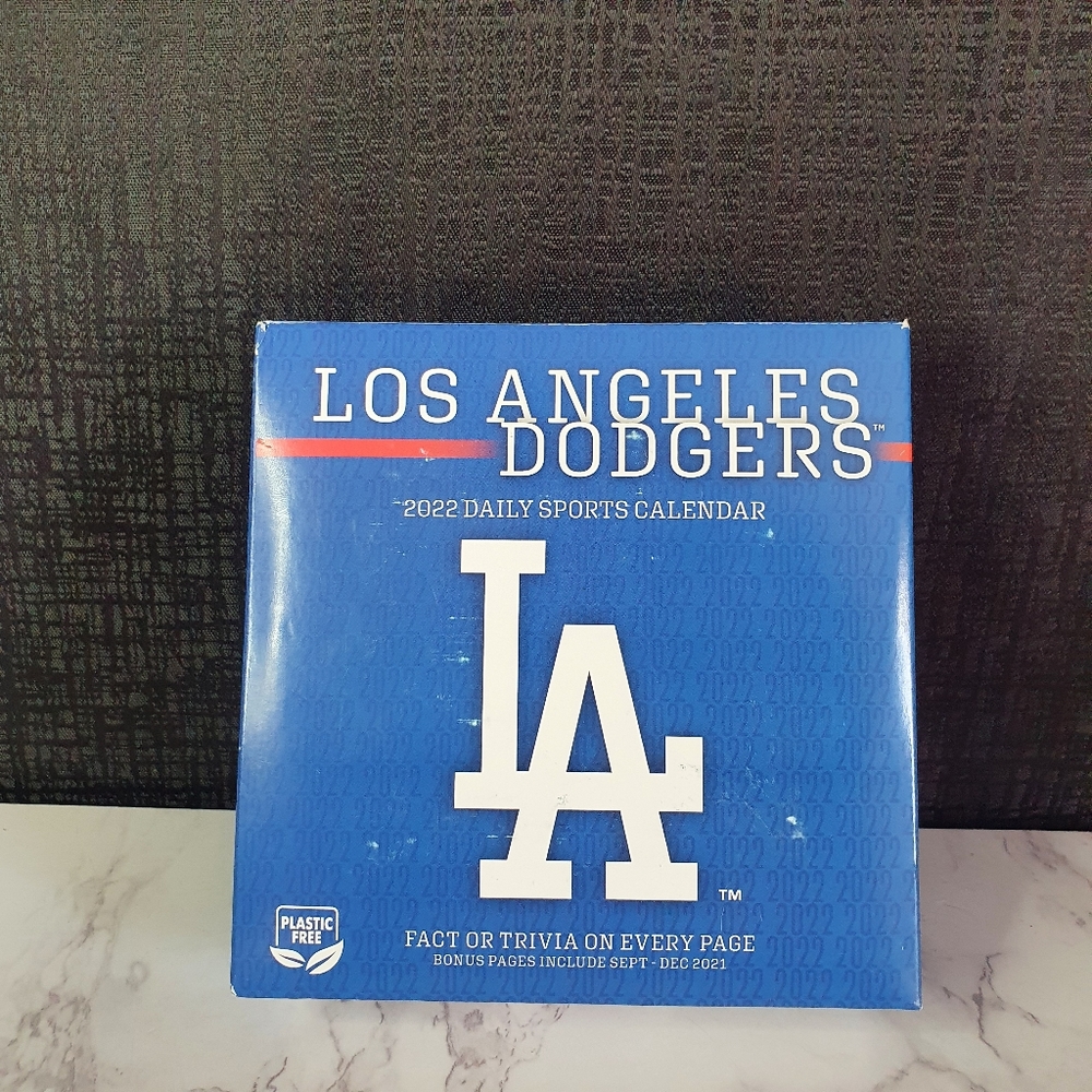 LA dodgers desk calendar